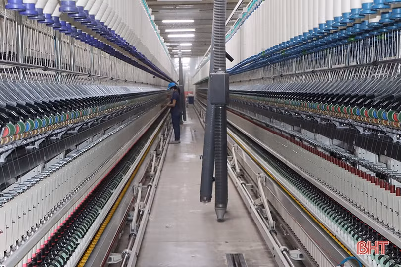 Các cụm công nghiệp ở Hà Tĩnh ngăn dịch từ xa, bảo vệ chuỗi sản xuất