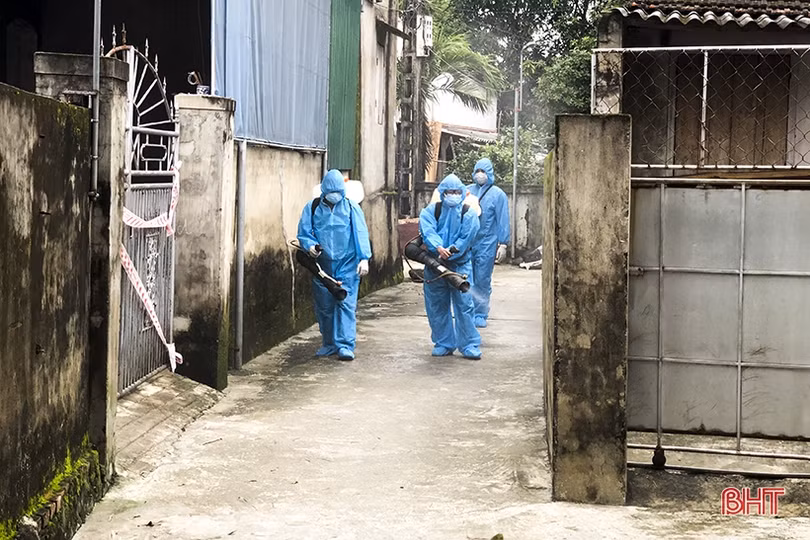 Cấp bách triển khai công tác chống dịch COVID-19 tại Đức Thọ