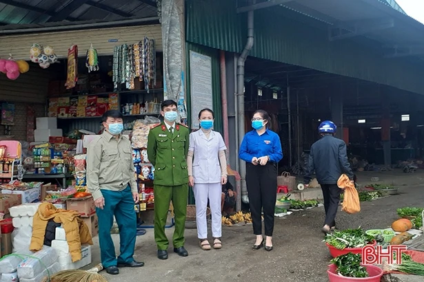 Hương Sơn giám sát, quản lý chặt chẽ các trường hợp cách ly y tế tại nhà