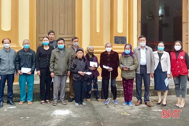 Các cấp Hội Chữ thập đỏ Hà Tĩnh hướng về 75 năm ngày truyền thống bằng nhiều hoạt động ý nghĩa