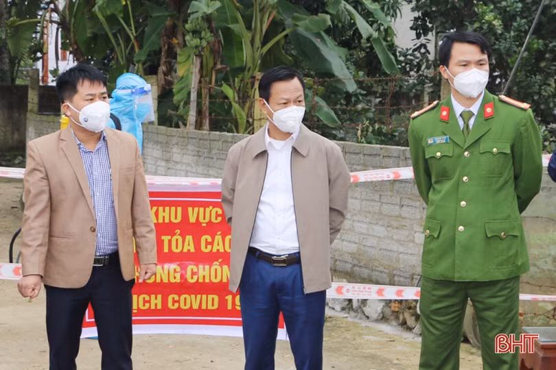 Khẩn trương truy vết, xét nghiệm liên quan đến ca nhiễm COVID-19 ở Vũ Quang