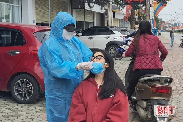 Hà Tĩnh đang cách ly, điều trị 19 F0 không triệu chứng tại nhà