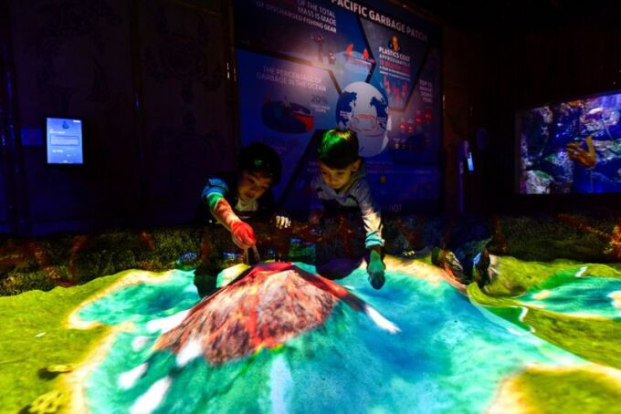 Bên trong thủy cung lớn nhất Trung Đông