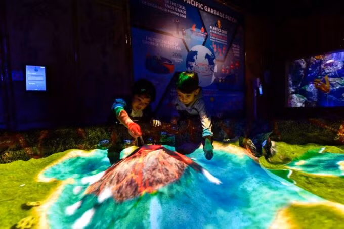 Bên trong thủy cung lớn nhất Trung Đông