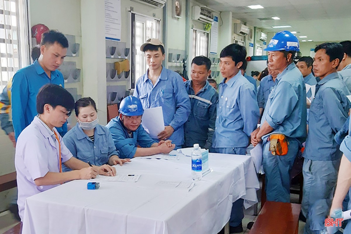 ក្រុមហ៊ុន MCC រៀបចំការពិនិត្យសុខភាពតាមកាលកំណត់សម្រាប់បុគ្គលិក។ bqbht_br_mcc9.jpg