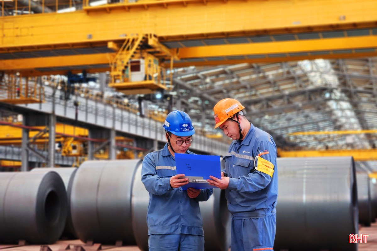 Die Unternehmen in Vung Ang sorgen regelmäßig für Produktionsfortschritte sowie den Import und Export von Waren und bekräftigen damit ihre Position als Wachstumsmotor von Ha Tinh. Foto: Thu Trang bqbht_br_mcc-viet-nam-2-2.jpg