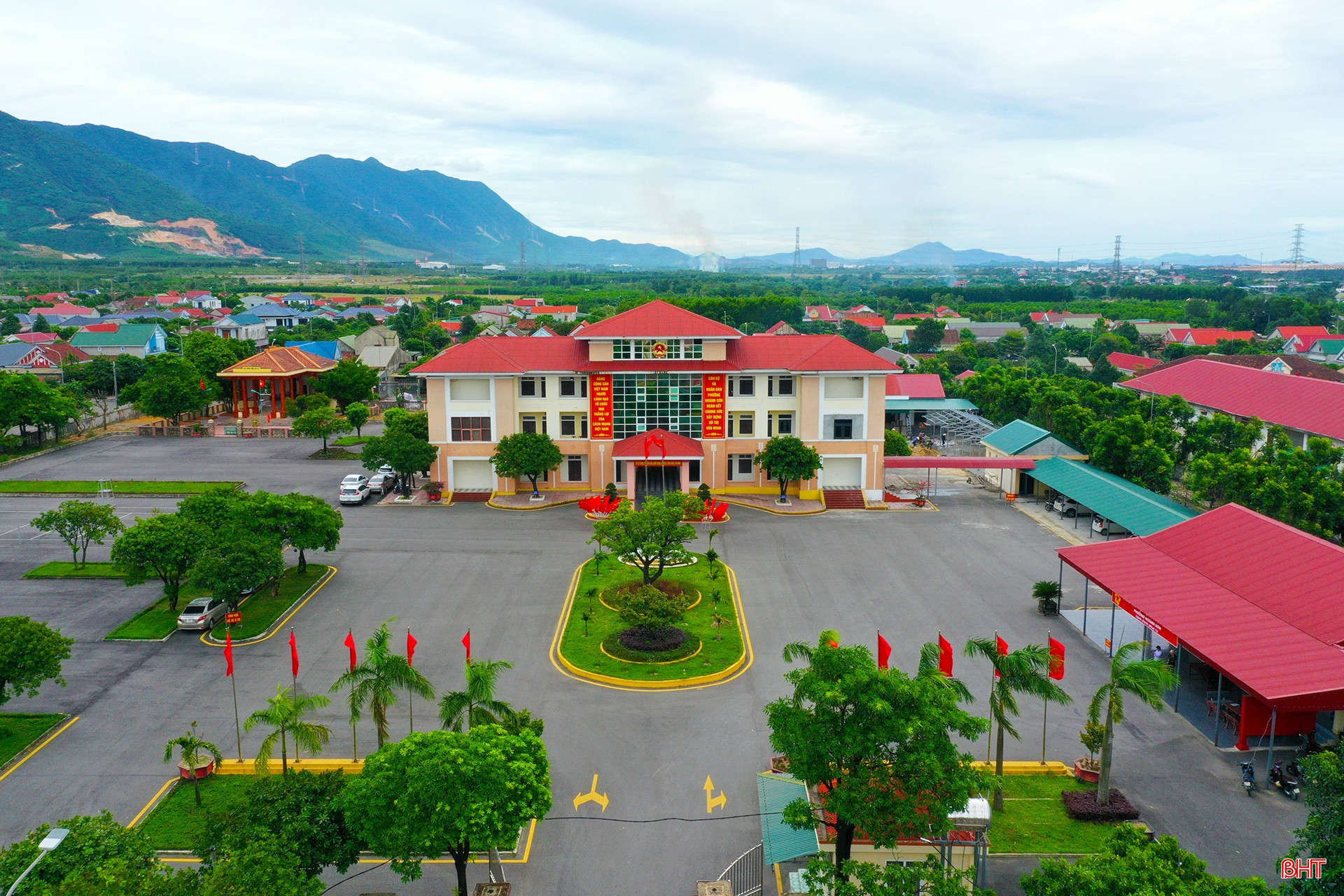 Trung tâm hành chính Đảng uỷ phường Hoành Sơn. bqbht_br_dji-0632.jpg