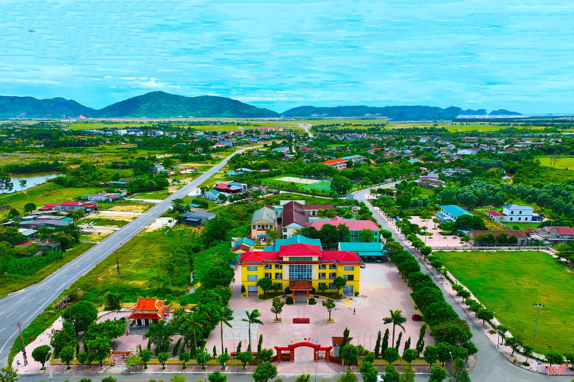 Khu trung tâm hành chính Đảng ủy phường Vũng Áng. bqbht_br_dji-0066.jpg