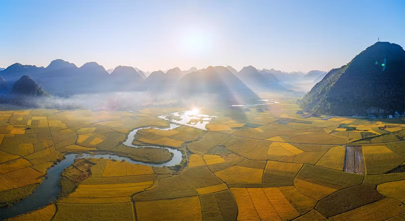 Về thung lũng vàng Bắc Sơn với tay chạm tới mây trời