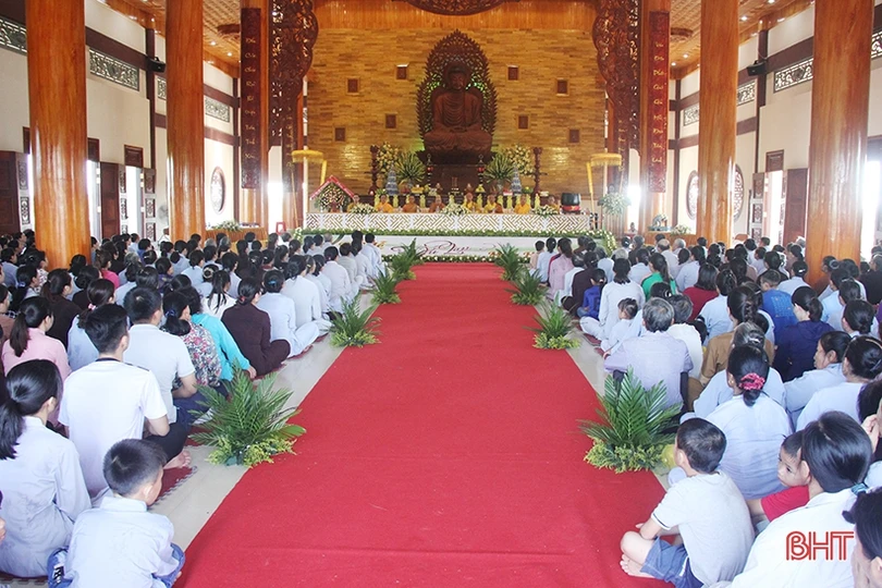 Xúc động đại lễ Vu lan - mùa hiếu hạnh 2019 tại chùa Giai Lam