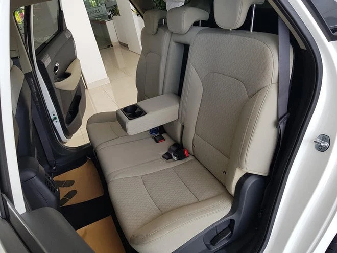 Kia Rondo thêm phiên bản giá rẻ chỉ 585 triệu đồng