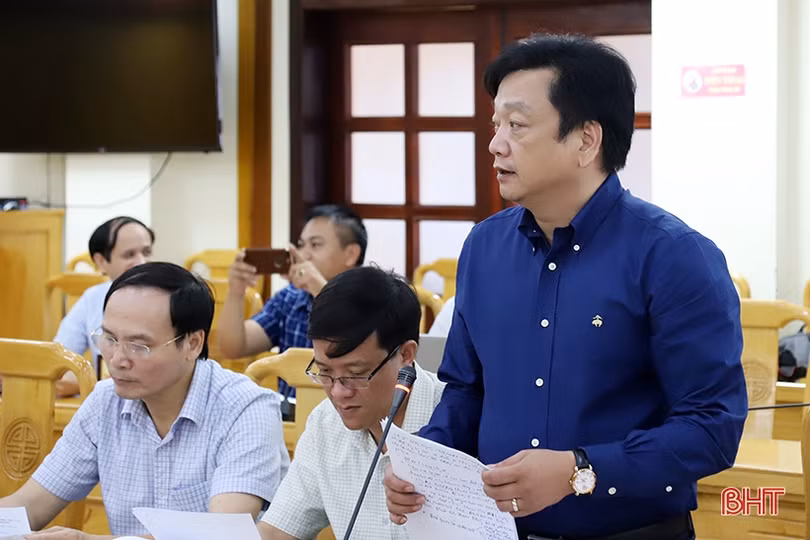 Nước đập dâng Vũ Quang chuyển màu một phần do tồn tại hàm lượng sắt khá cao