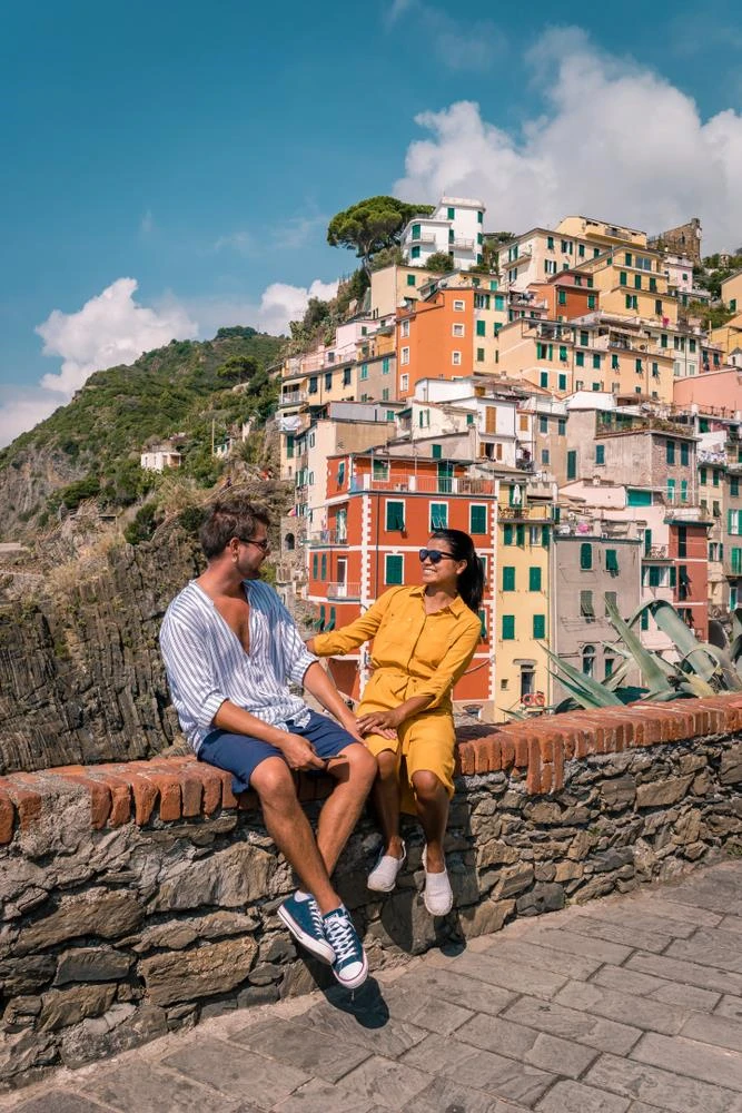 Lạc bước giữa ngôi nhà cầu vồng đẹp như cổ tích