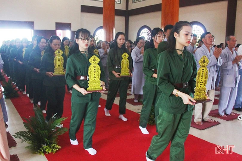 Xúc động đại lễ Vu lan - mùa hiếu hạnh 2019 tại chùa Giai Lam