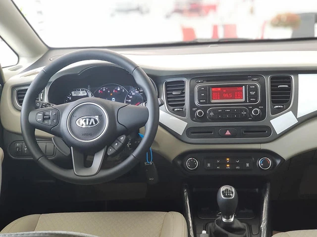 Kia Rondo thêm phiên bản giá rẻ chỉ 585 triệu đồng