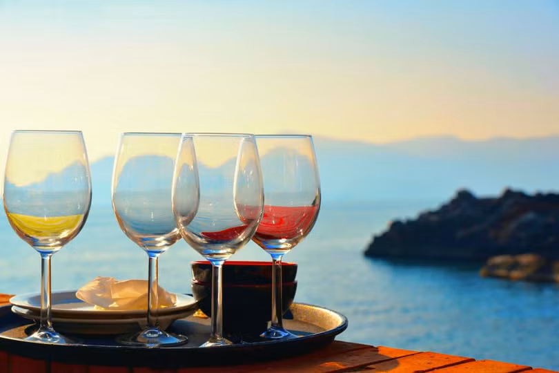 Lạc bước giữa ngôi nhà cầu vồng đẹp như cổ tích