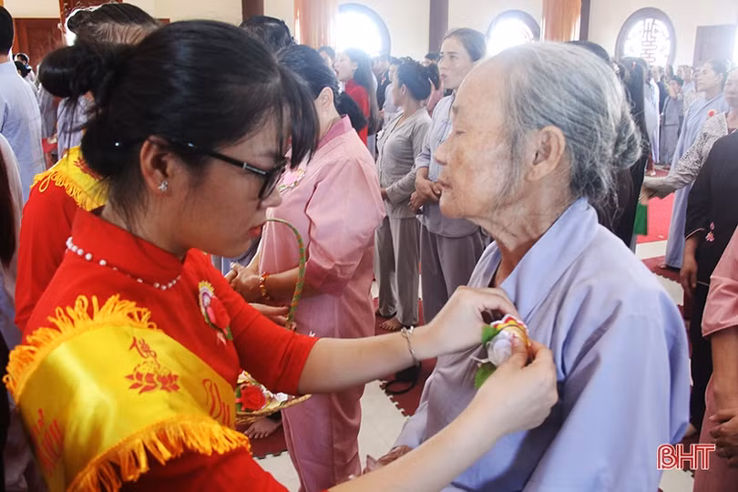 Xúc động đại lễ Vu lan - mùa hiếu hạnh 2019 tại chùa Giai Lam