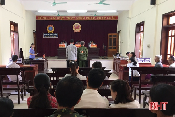 Bị đánh vì can ngăn ẩu đả, “choảng” đối thủ nhập viện