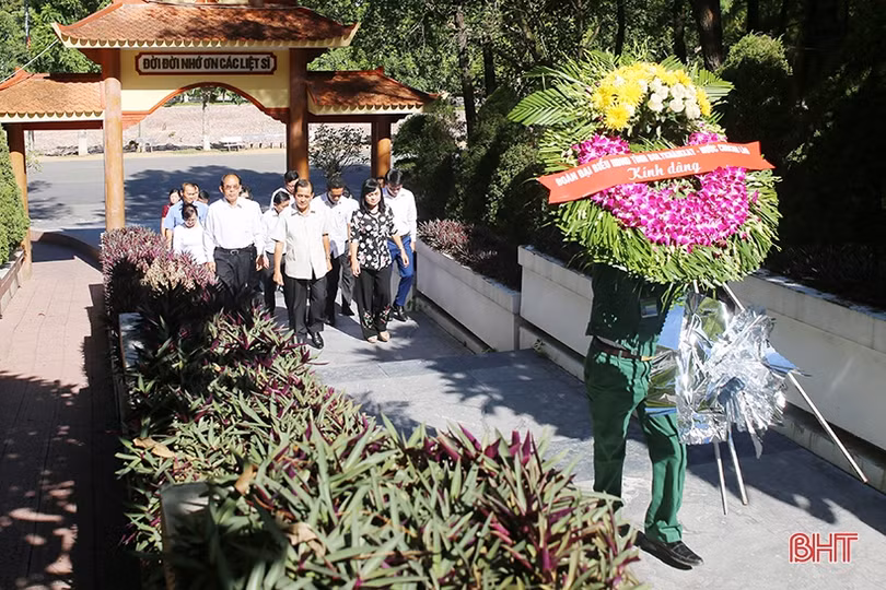 Đoàn đại biểu HĐND tỉnh Bôlykhămxay nhiều hoạt động ý nghĩa tại Hà Tĩnh