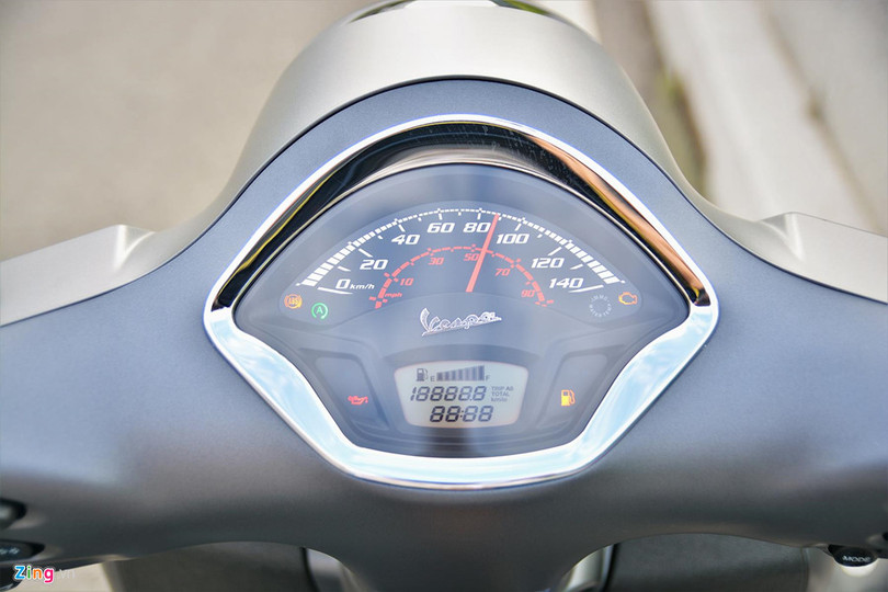 Chi tiết Vespa GTS Super 150 thế hệ mới - thêm công nghệ, giữ giá bán