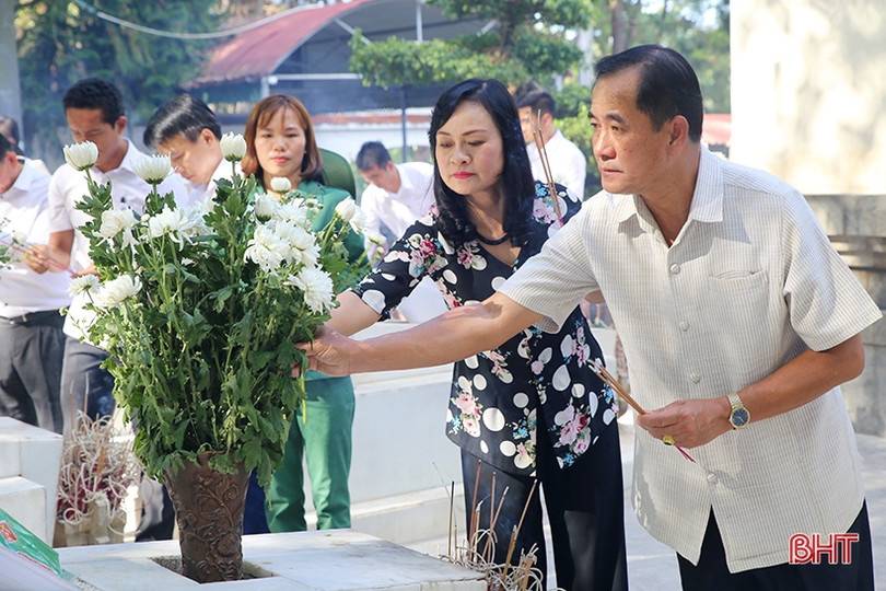 Đoàn đại biểu HĐND tỉnh Bôlykhămxay nhiều hoạt động ý nghĩa tại Hà Tĩnh