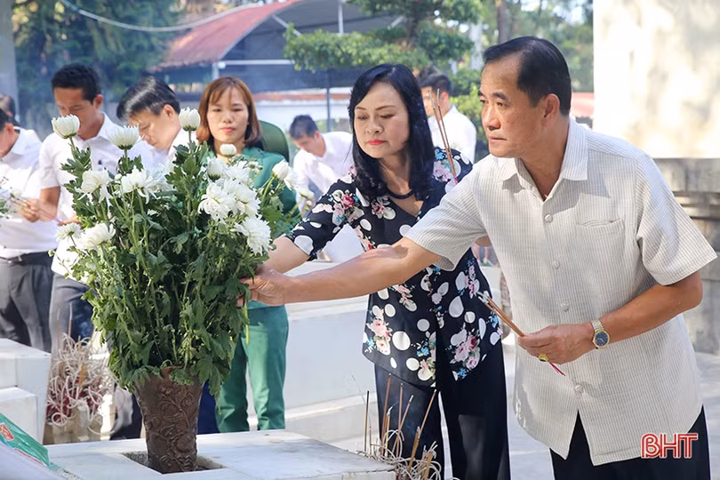 Đoàn đại biểu HĐND tỉnh Bôlykhămxay nhiều hoạt động ý nghĩa tại Hà Tĩnh