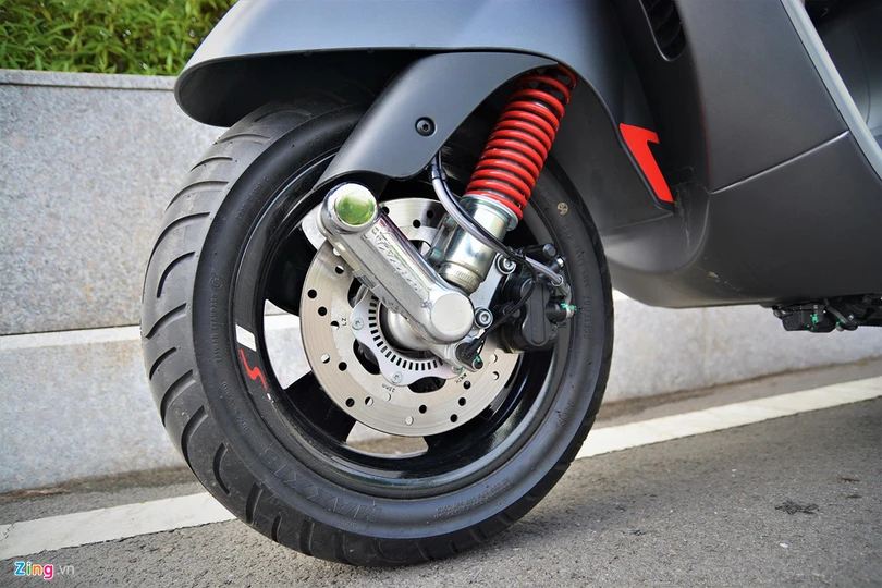 Chi tiết Vespa GTS Super 150 thế hệ mới - thêm công nghệ, giữ giá bán