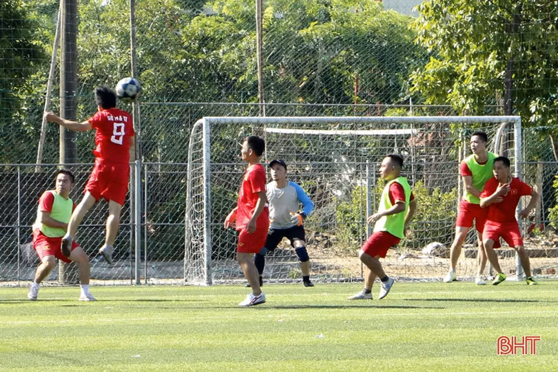 Khởi tranh Giải Bóng đá truyền thống ngành Thông tin và Truyền thông Hà Tĩnh