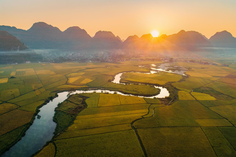 Về thung lũng vàng Bắc Sơn với tay chạm tới mây trời