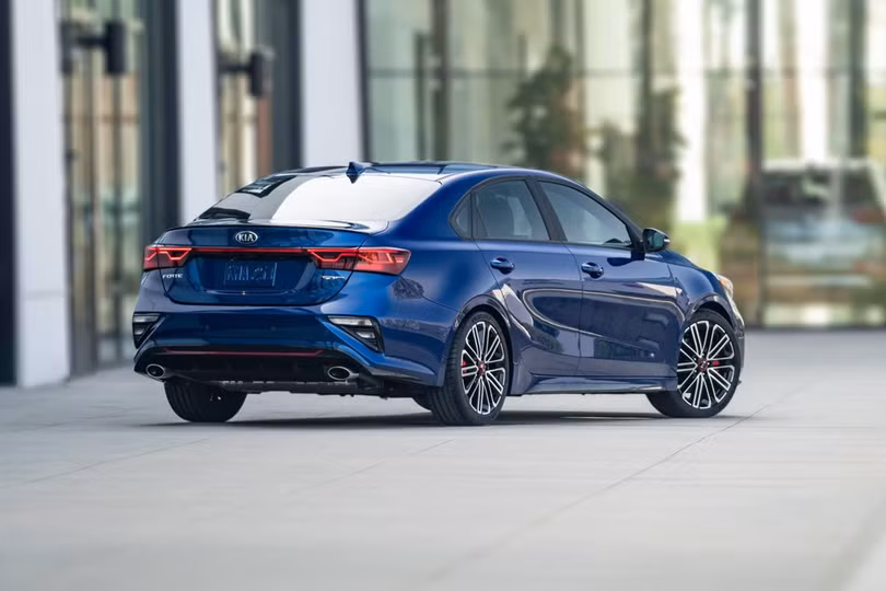 Cận cảnh Kia Cerato phiên bản thể thao mạnh hơn 200 mã lực