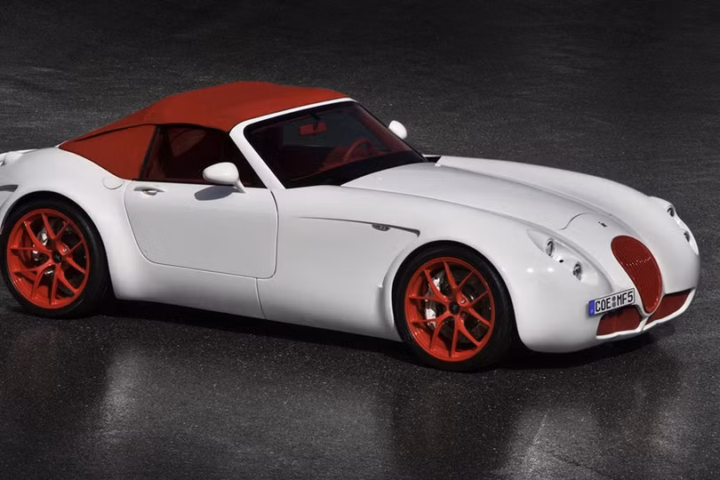 Những siêu xe “tái sinh” đặc biệt trên thế giới