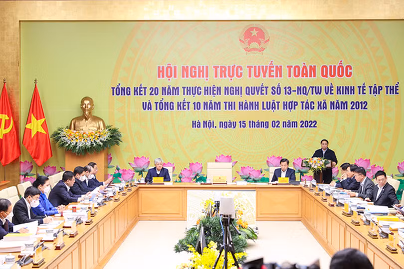 Hoàn thiện thể chế, tạo môi trường thuận lợi phát triển kinh tế tập thể