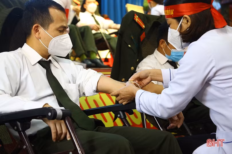 Cán bộ, chiến sĩ Công an Hà Tĩnh tình nguyện hiến 138 đơn vị máu