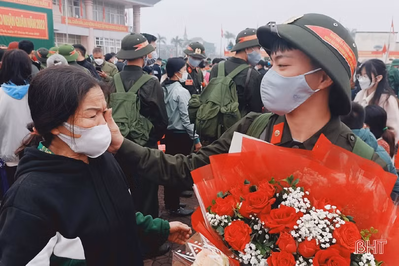 Hà Tĩnh tổ chức lễ giao nhận quân nhanh gọn, đảm bảo an toàn