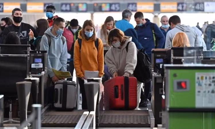 Loạt nước kêu gọi công dân rời Ukraine