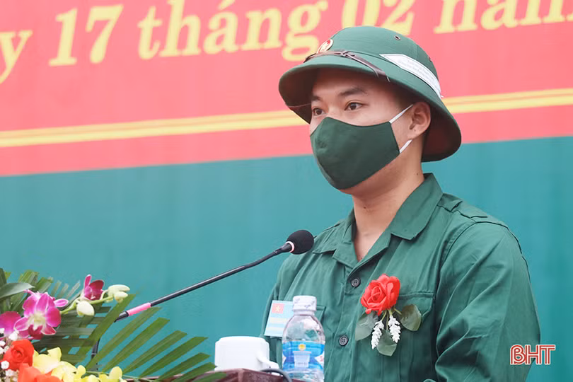 Hà Tĩnh tổ chức lễ giao nhận quân nhanh gọn, đảm bảo an toàn