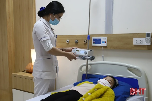 Bác sỹ Hà Tĩnh hướng dẫn chăm sóc sức khỏe người già, trẻ nhỏ trong thời tiết rét đậm, rét hại