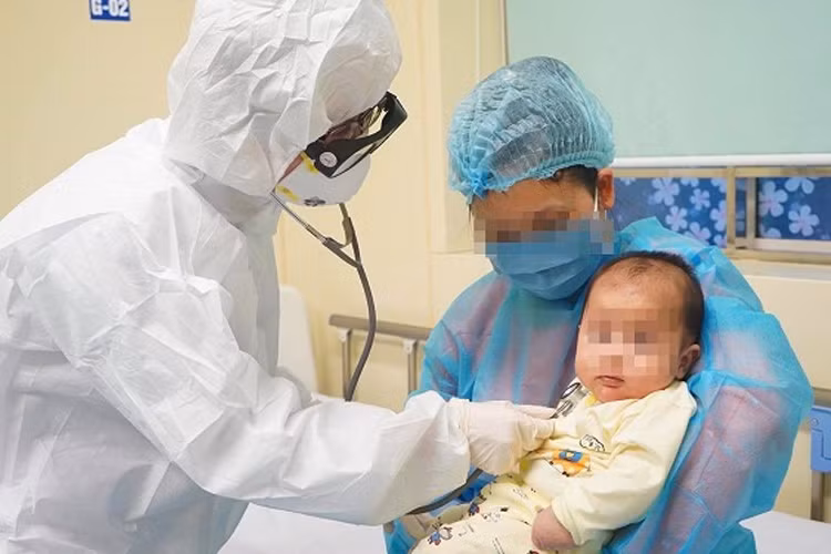 19,2% bệnh nhân COVID-19 ở nước ta là trẻ em, tỷ lệ tử vong thấp nhưng không thể chủ quan