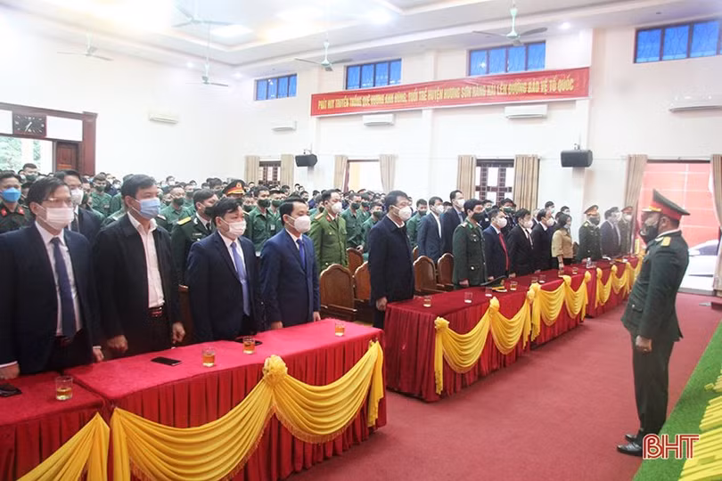 Hà Tĩnh tổ chức lễ giao nhận quân nhanh gọn, đảm bảo an toàn