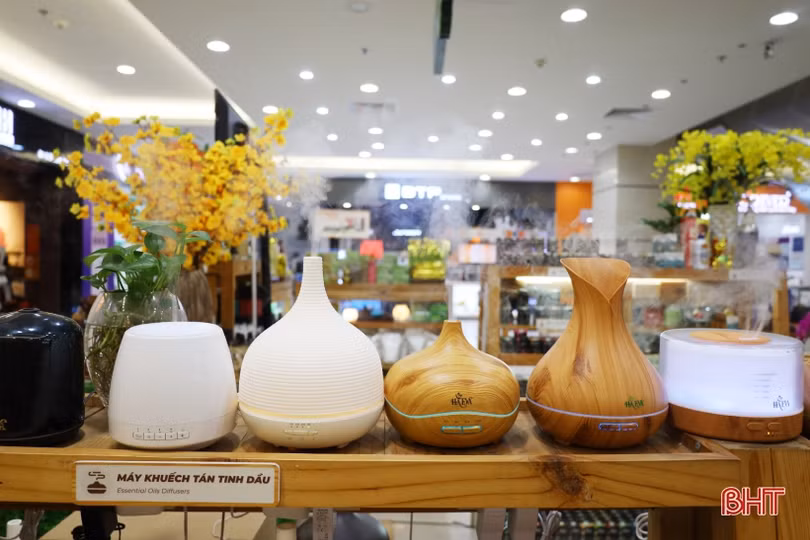 Hương liệu xông, máy khuếch tán tinh dầu hút khách mùa dịch