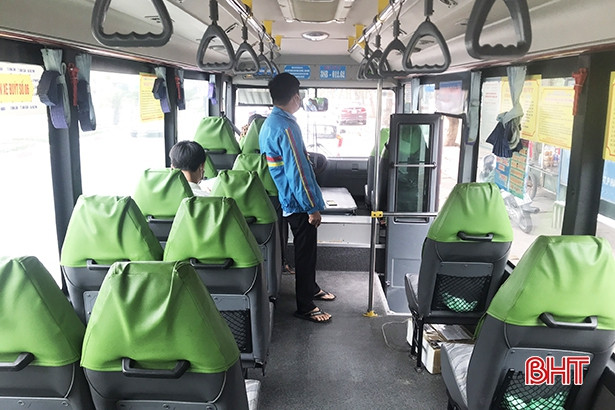 Tạm ngừng 2 tuyến xe buýt Hà Tĩnh đi TP Vinh