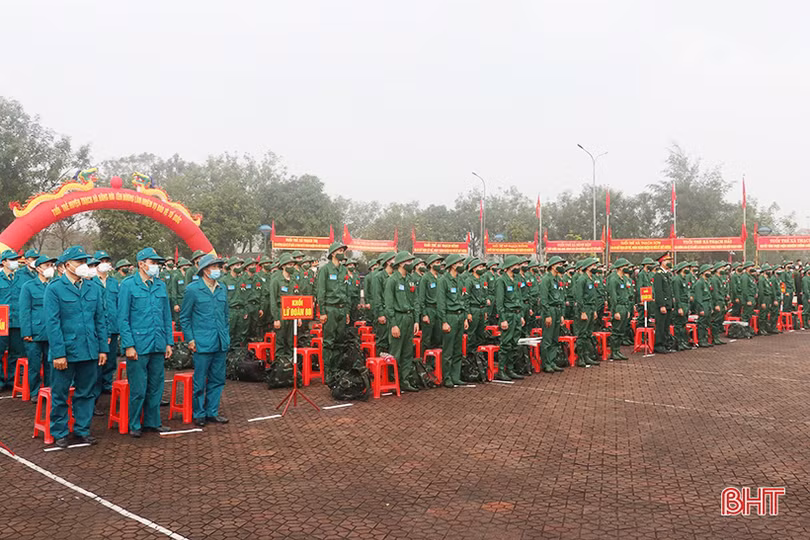 Hà Tĩnh tổ chức lễ giao nhận quân nhanh gọn, đảm bảo an toàn