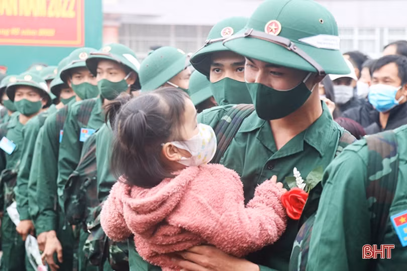 Hà Tĩnh tổ chức lễ giao nhận quân nhanh gọn, đảm bảo an toàn