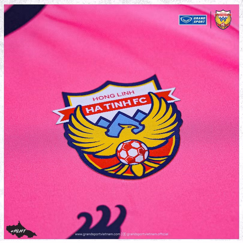 Hồng Lĩnh Hà Tĩnh ra mắt áo đấu với chi tiết chưa từng có trong lịch sử V.League