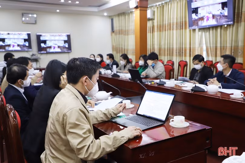 Rà soát chính sách, xây dựng kế hoạch triển khai hiệu quả Nghị quyết 11/NQ-CP của Chính phủ