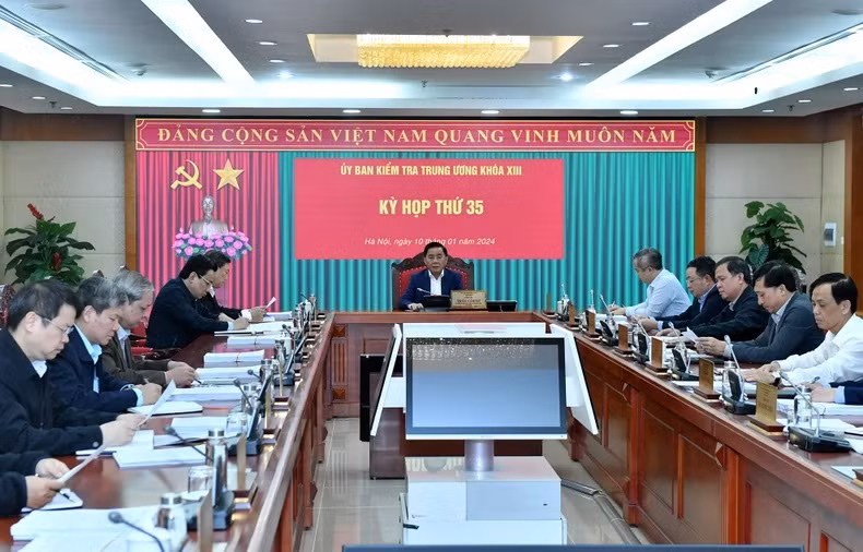 Đề nghị Bộ Chính trị, Ban Bí thư xử lý kỷ luật Ban Cán sự đảng Bộ Công thương; đồng chí Trần Tuấn Anh và một số cán bộ