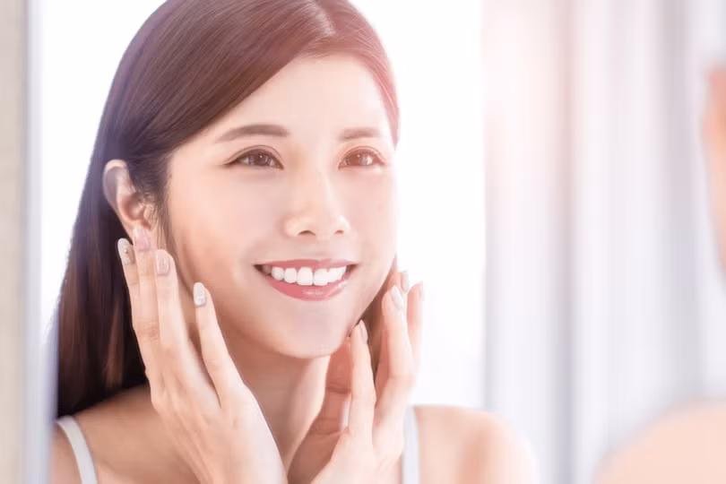 Công dụng làm đẹp của trà hoa hồng