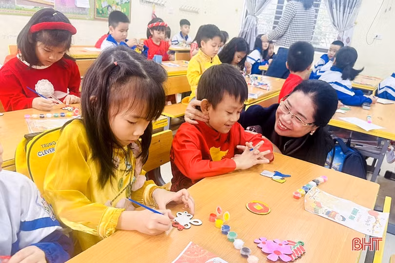 Tết sum vầy cho học sinh Hà Tĩnh