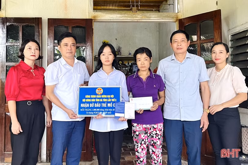 Công đoàn Hà Tĩnh tiếp sức cho trẻ em nghèo