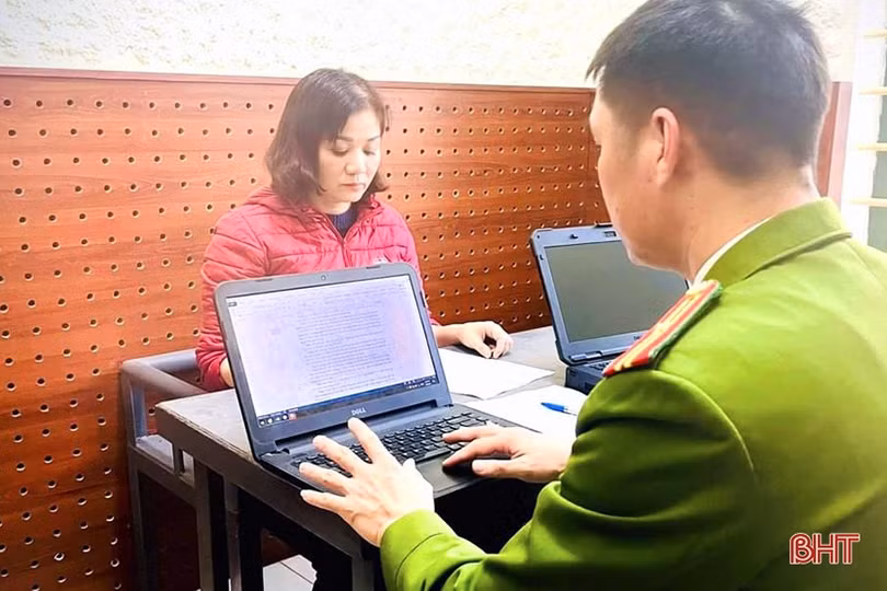 Khởi tố 2 đối tượng đánh bạc bằng hình thức ghi lô đề